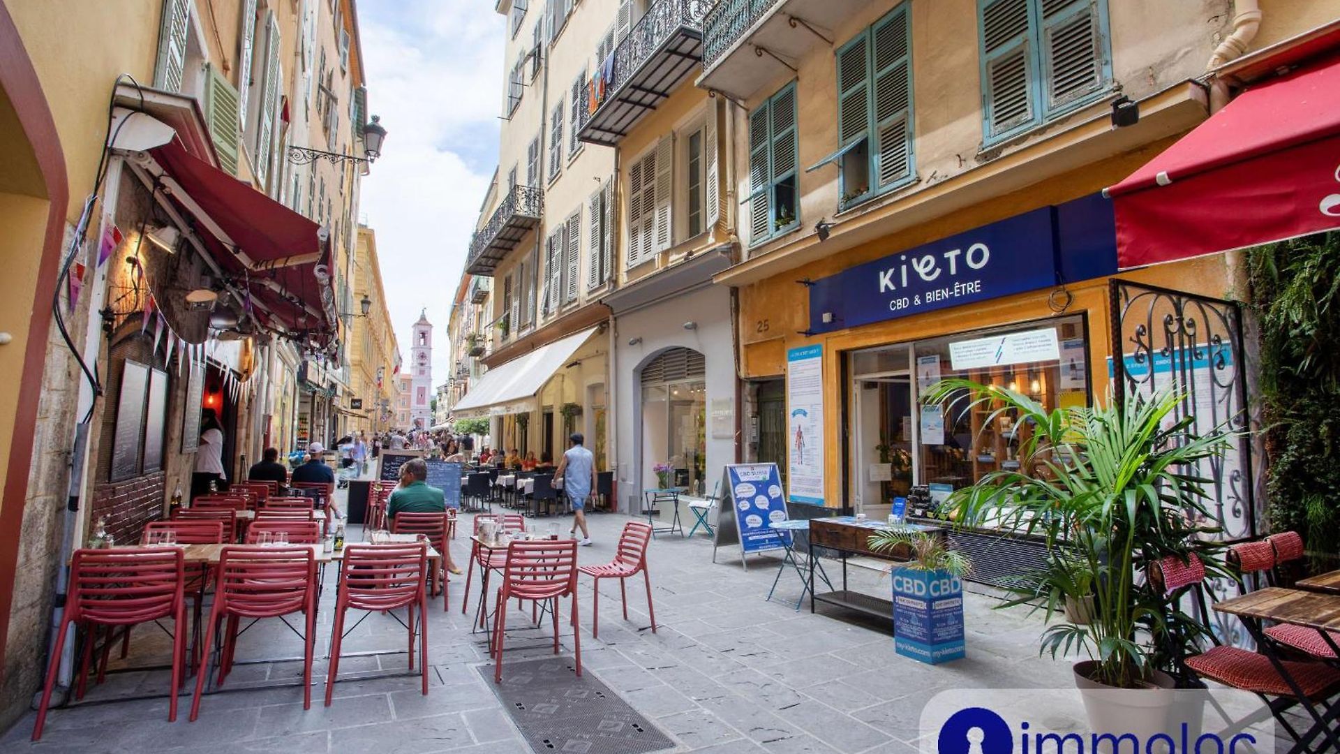 Air-conditioned In Old Nice