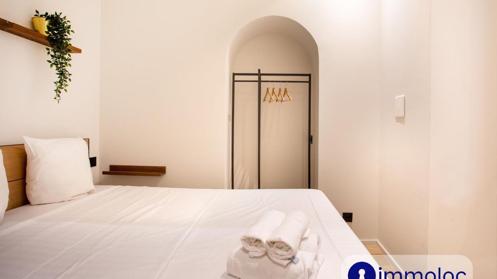 Air-conditioned In Old Appartement Nice