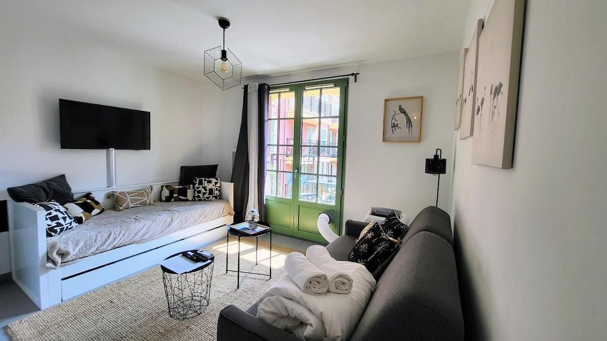 Wehost - Flamingo Apartment *