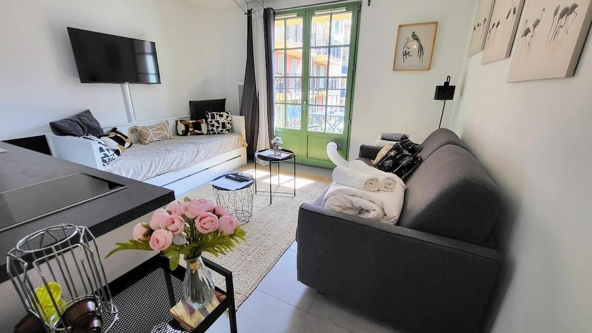 Wehost - Flamingo Apartment *