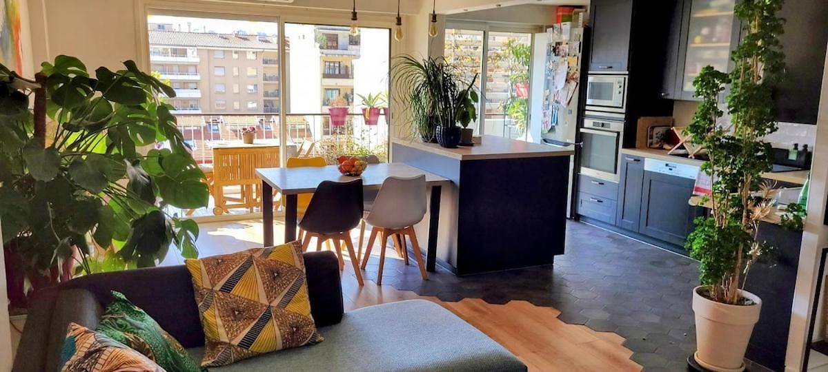 Christophe's Apartment *