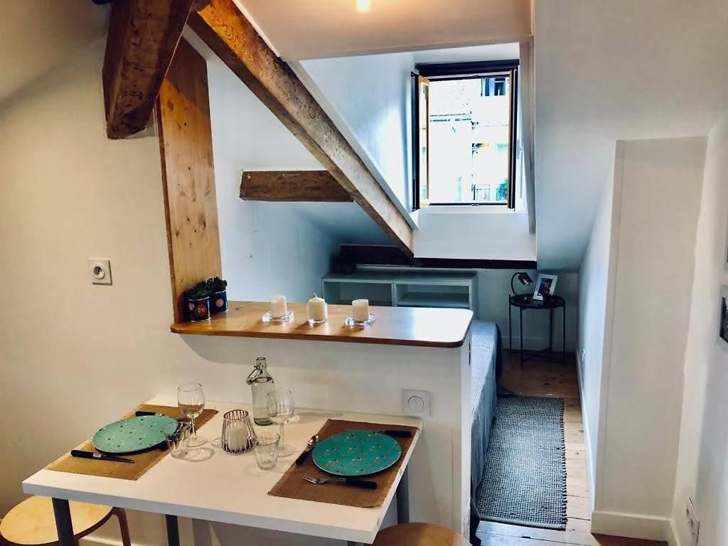 Guisol 17 Attic Cocon Port De Appartement *