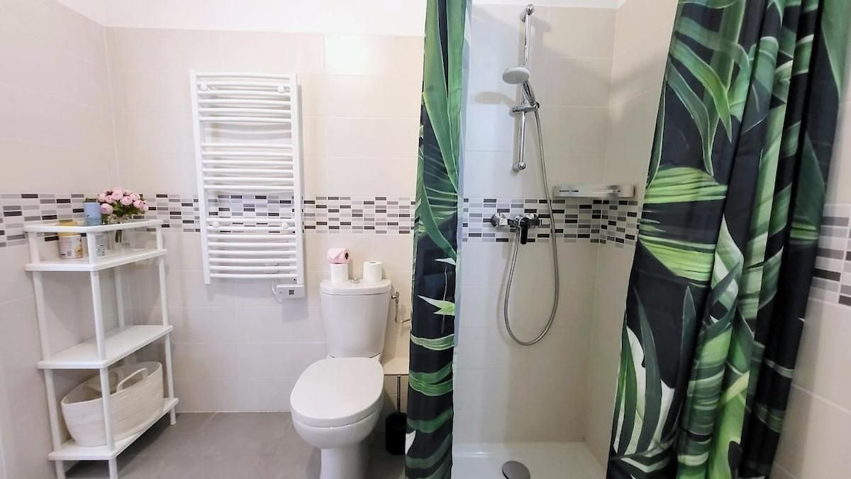 Wehost - Flamingo Apartment *