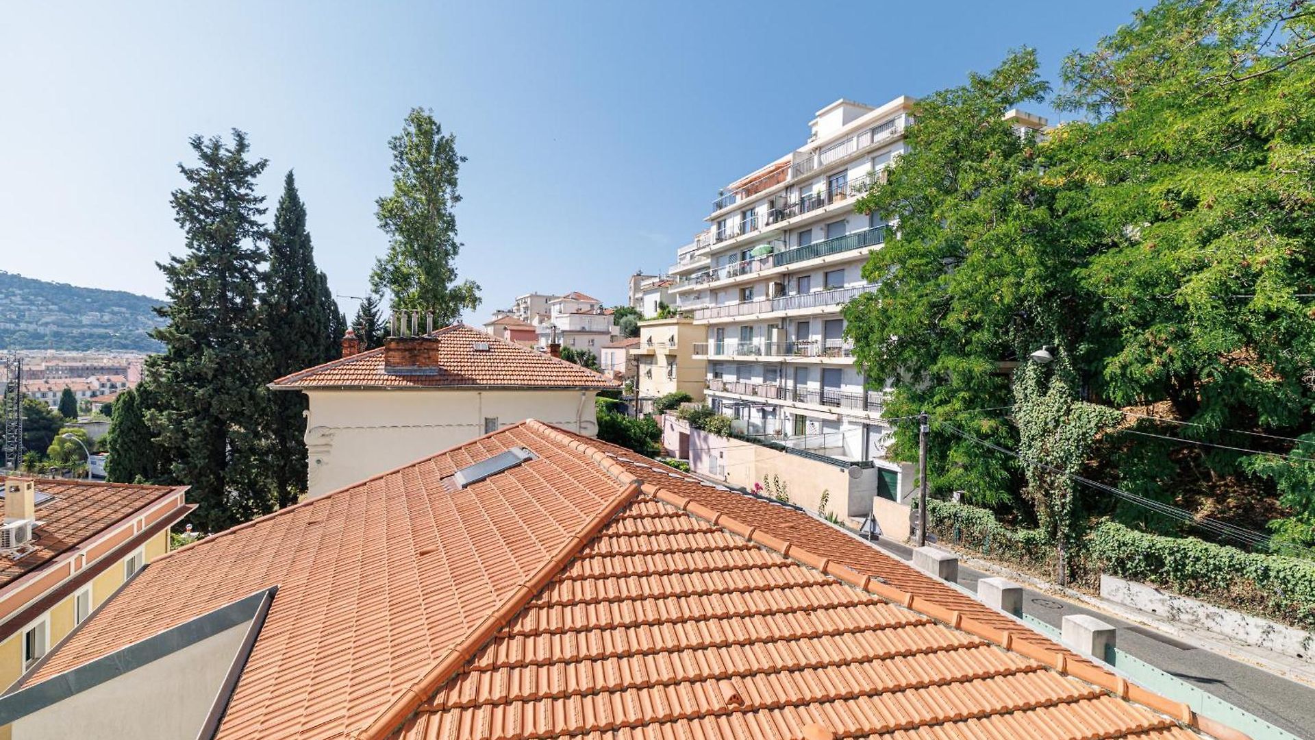 Open View Terrace - Wide 2 Bdr Quiet Area *