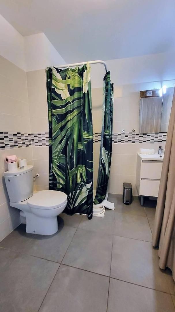 Wehost - Flamingo Apartment