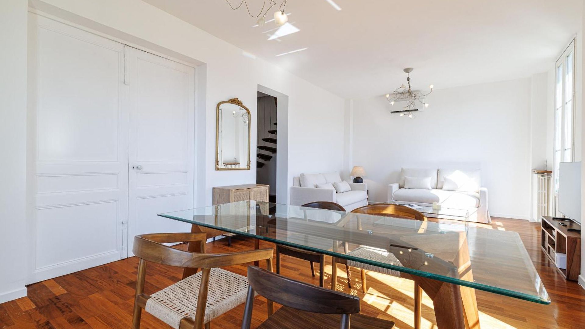 Open View Terrace - Wide 2 Bdr Quiet Area Appartement Nice