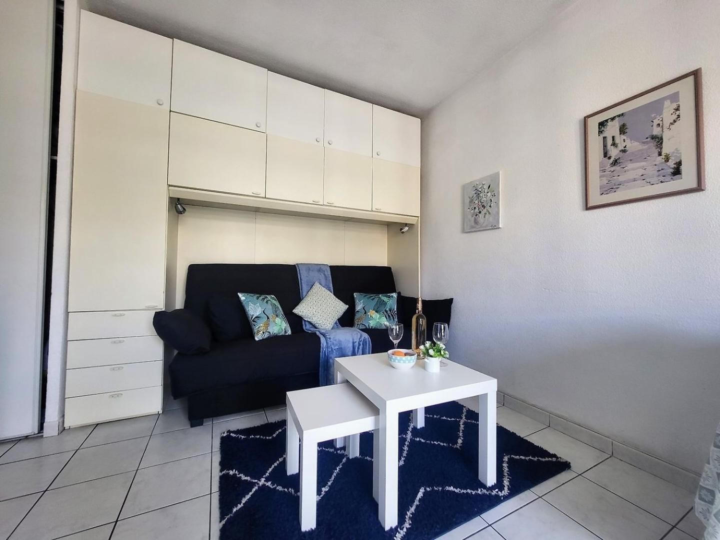 Valery Close To Prom Des Ideal For 2 Ac