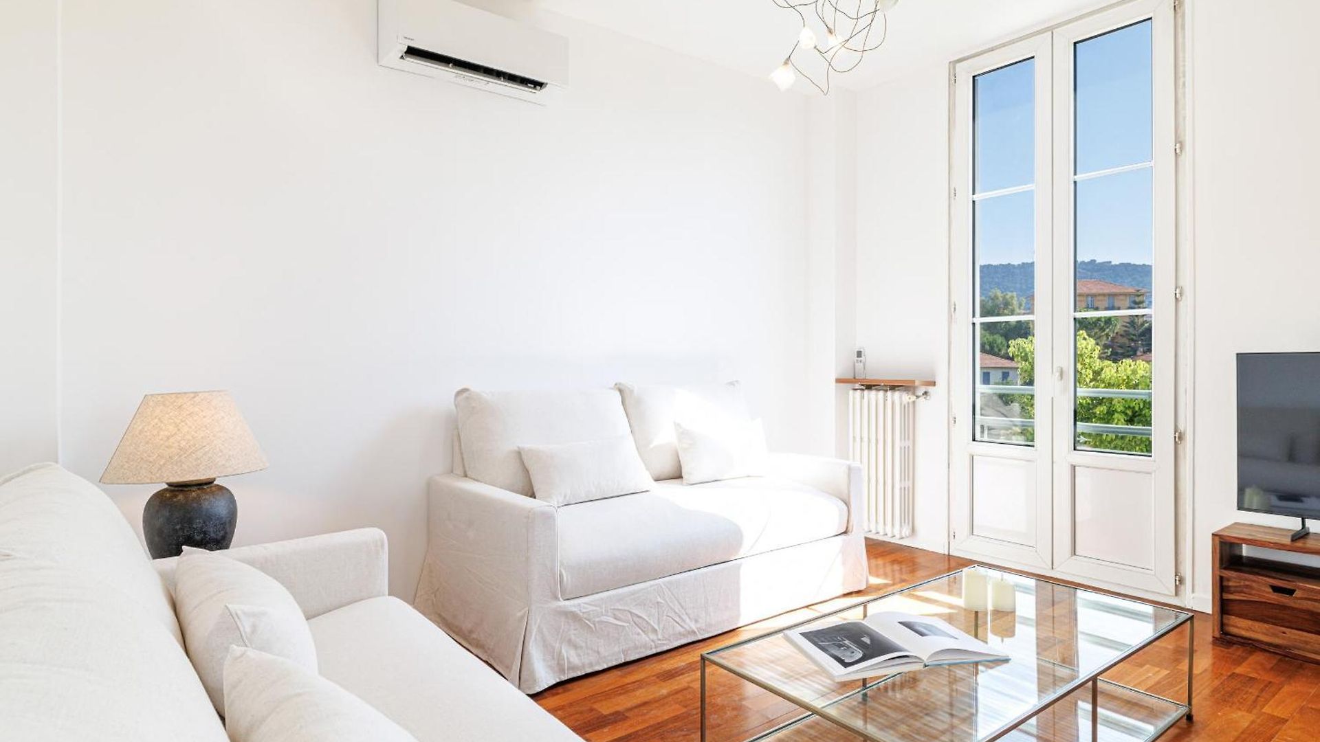 Open View Terrace - Wide 2 Bdr Quiet Area Appartement *