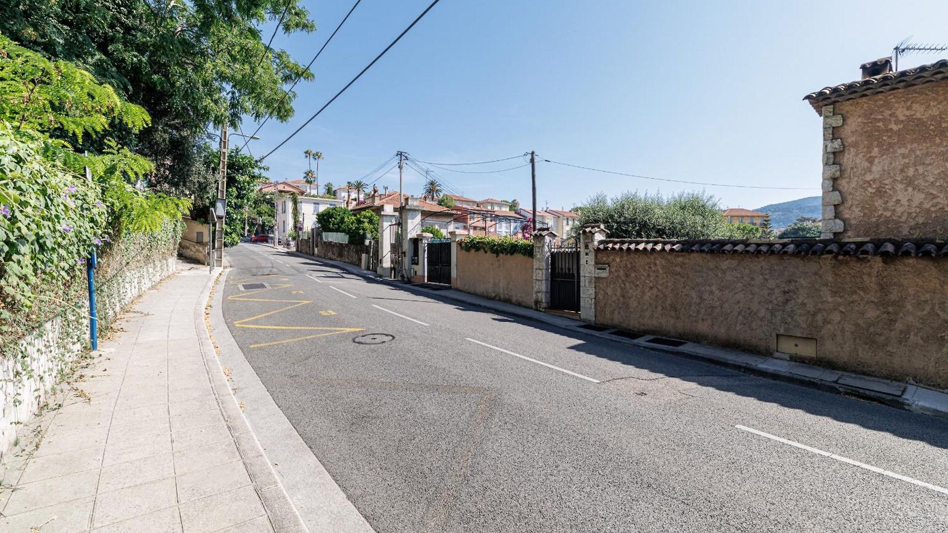 Open View Terrace - Wide 2 Bdr Quiet Area Nice