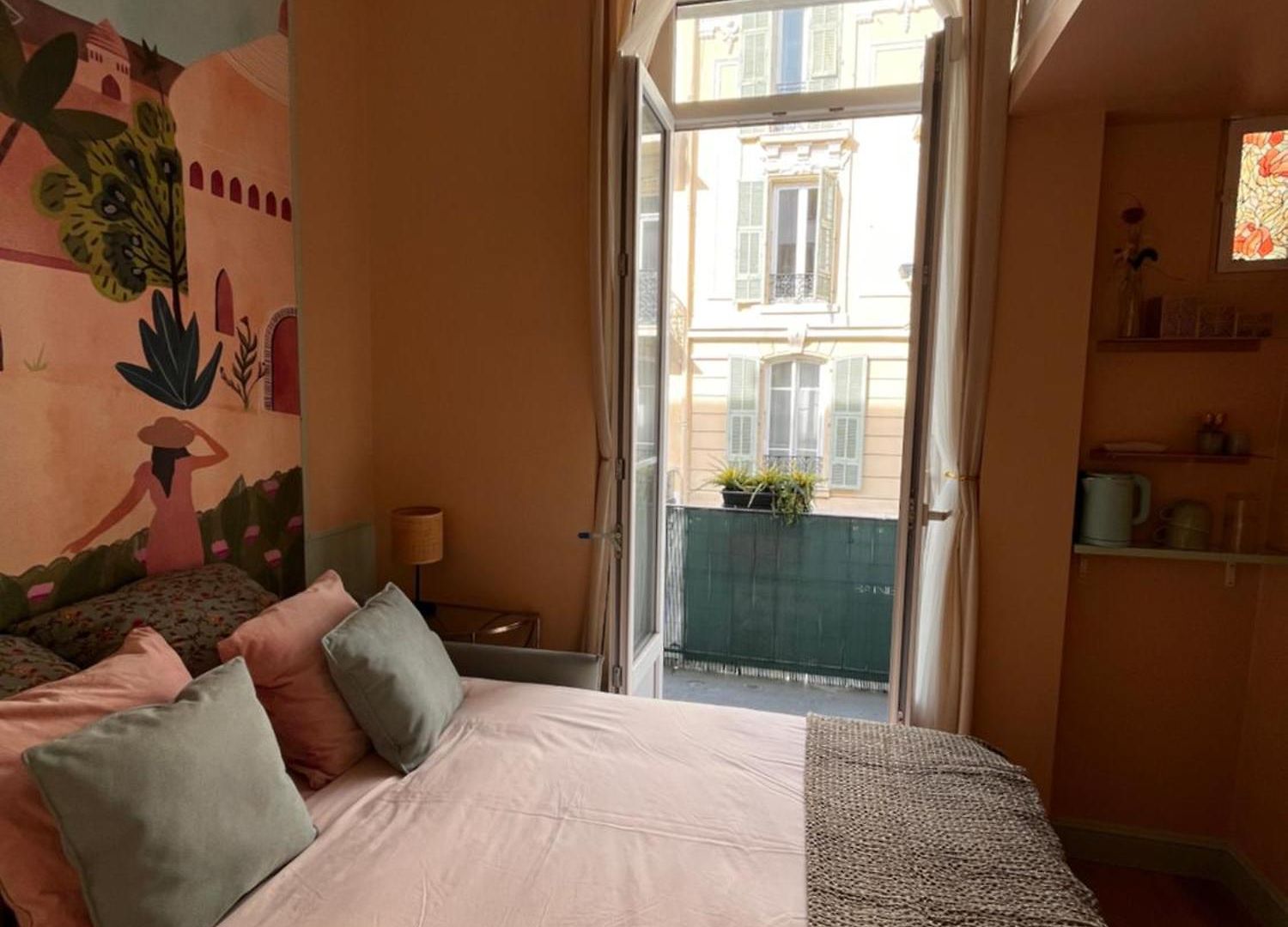 Arty&colorée En Plein Cœur De *