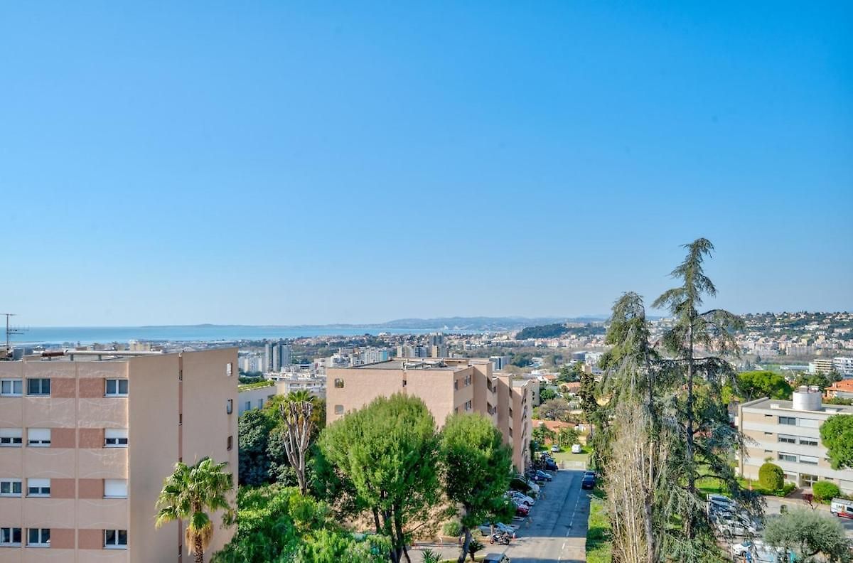 Sea View And Premium Comfort With Ac And Wifi Apartment *