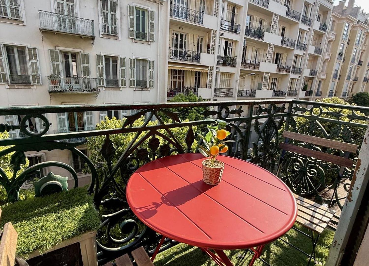 Cozy - 2 Min Walk From Apartment Nice
