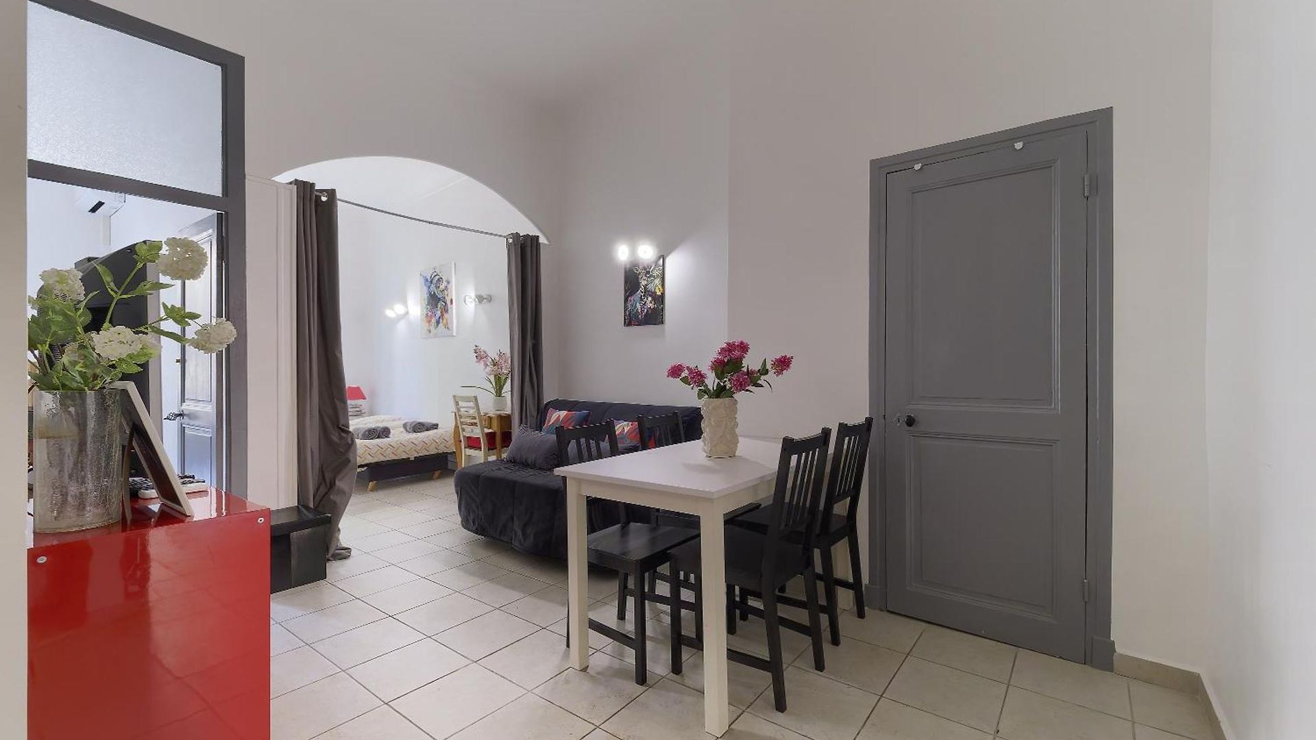 Cozy And Renovated - Hyper - Air Conditioner Apartment Nice