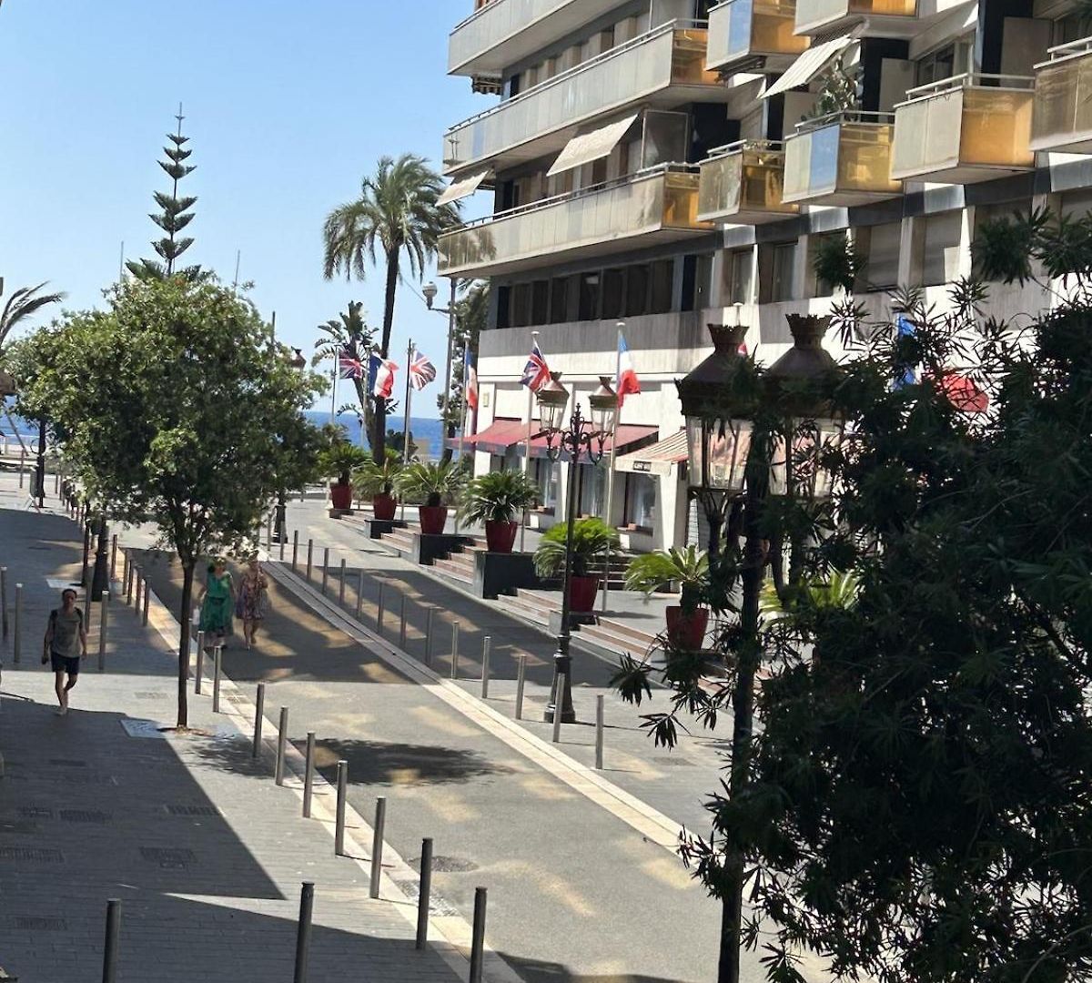 Beachside Chic - Carré D'or - * Nice