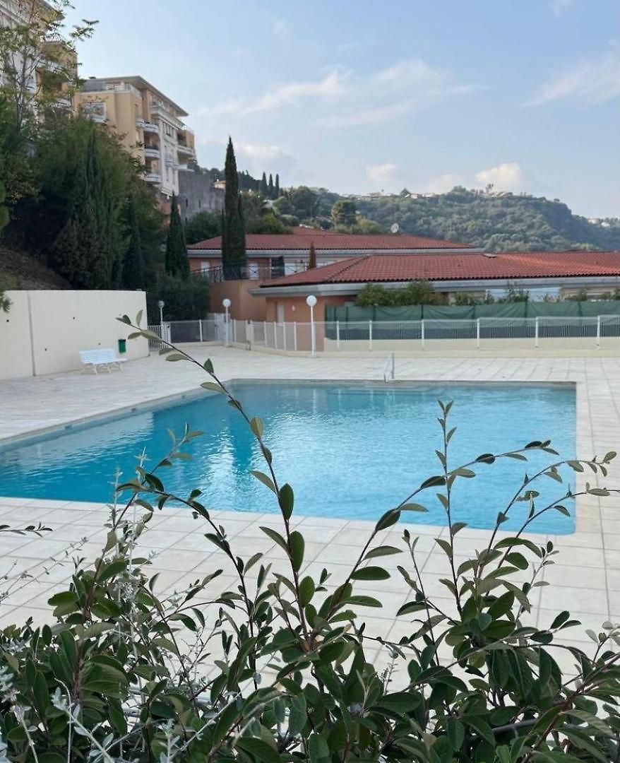Appartement 3 Avec Piscine Et Parking Privé