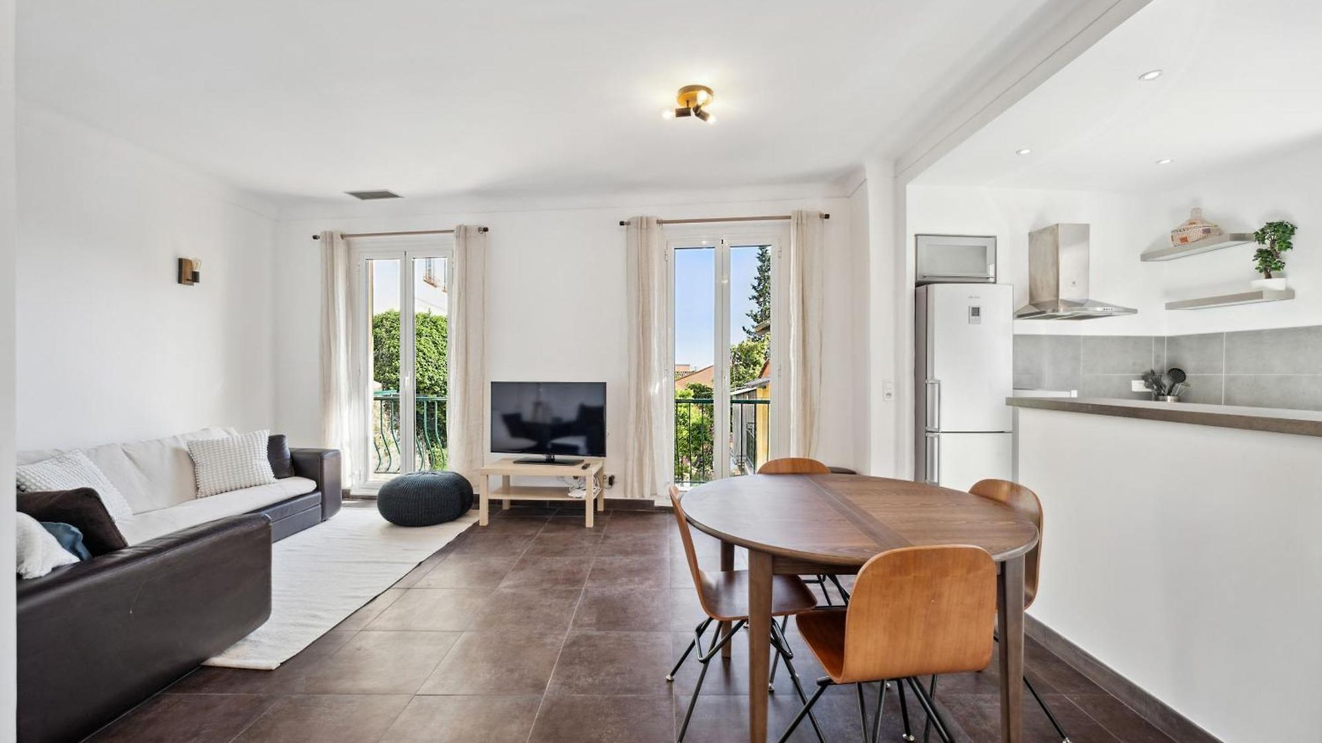 L'essentiel Confort - Solaire, Plage, Vieux - By Y Apartment