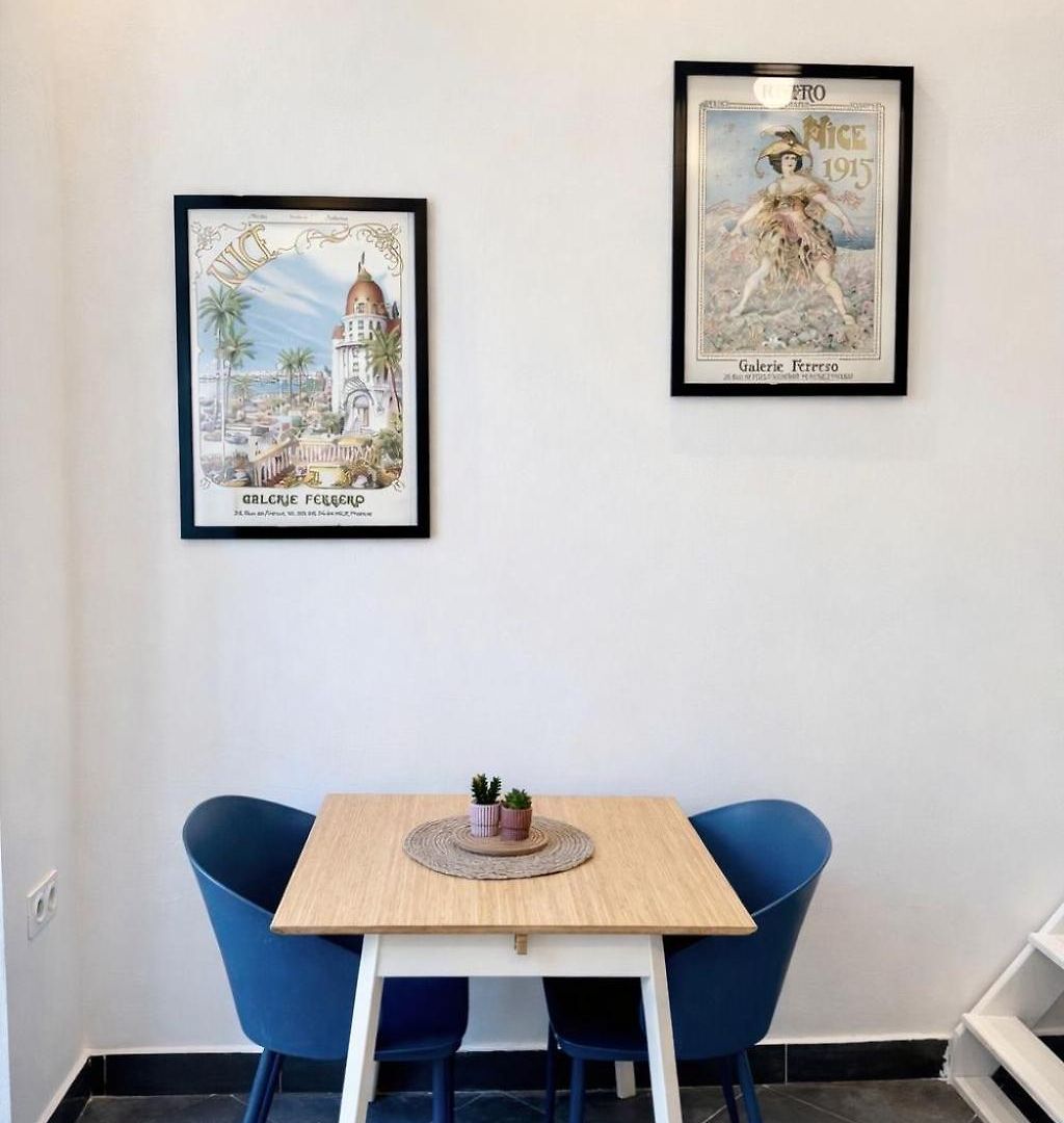 Cozy - 2 Min Walk From