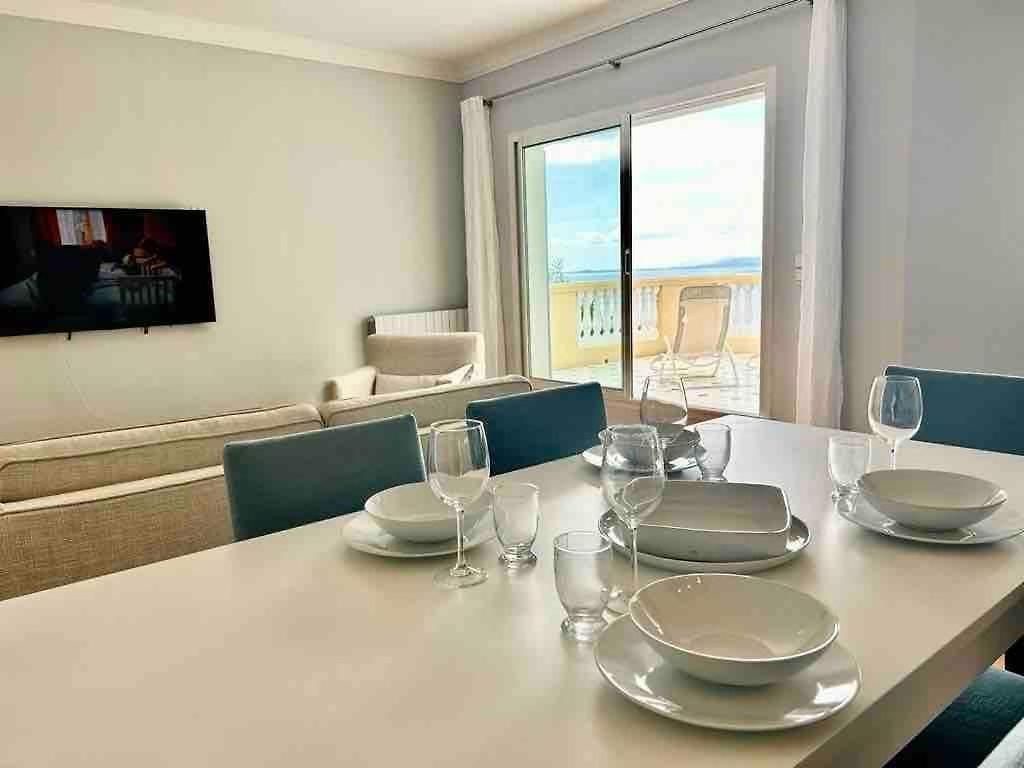 Appartement With Large Terrace & Sea View Over *