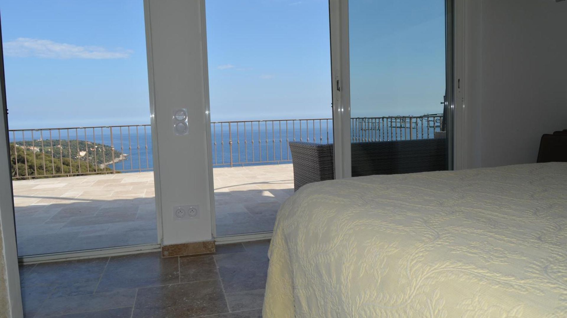 2 Et Salon Apartment *