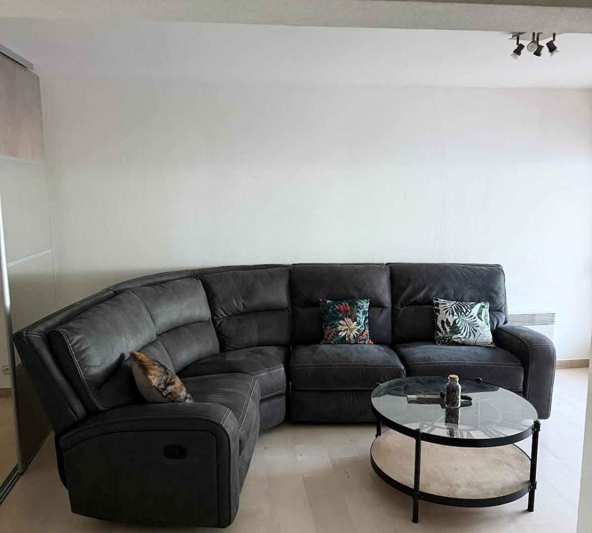 Appartement 3 Avec Piscine Et Parking Privé *