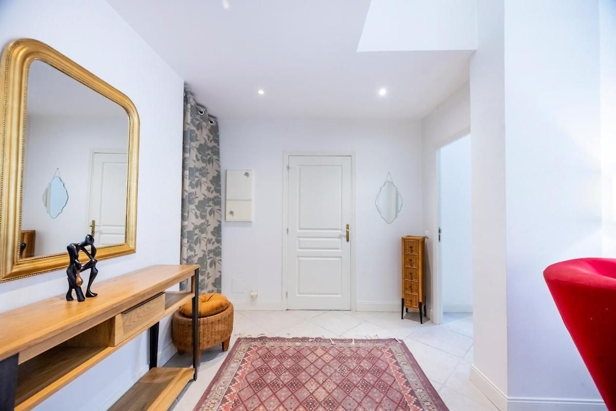 The With The Garden Appartement