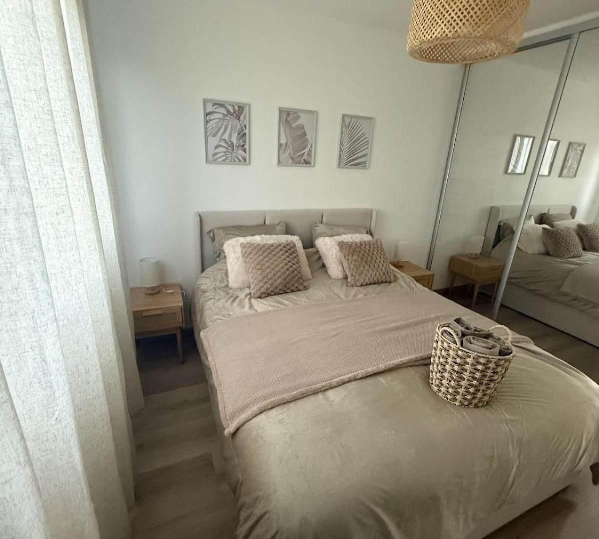 Appartement Deux Pièces Moderne Avec Balcon&vue Dégagée