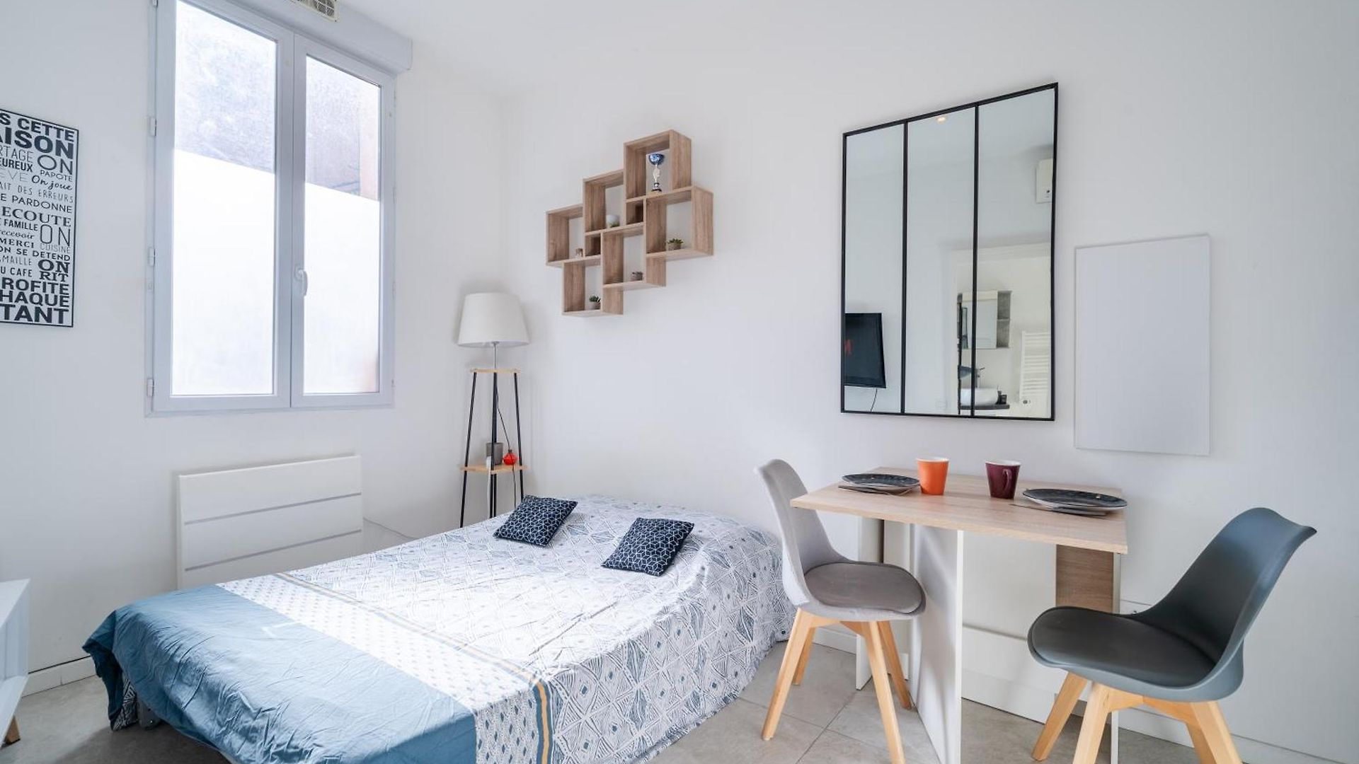 Cosy - Est Apartment *