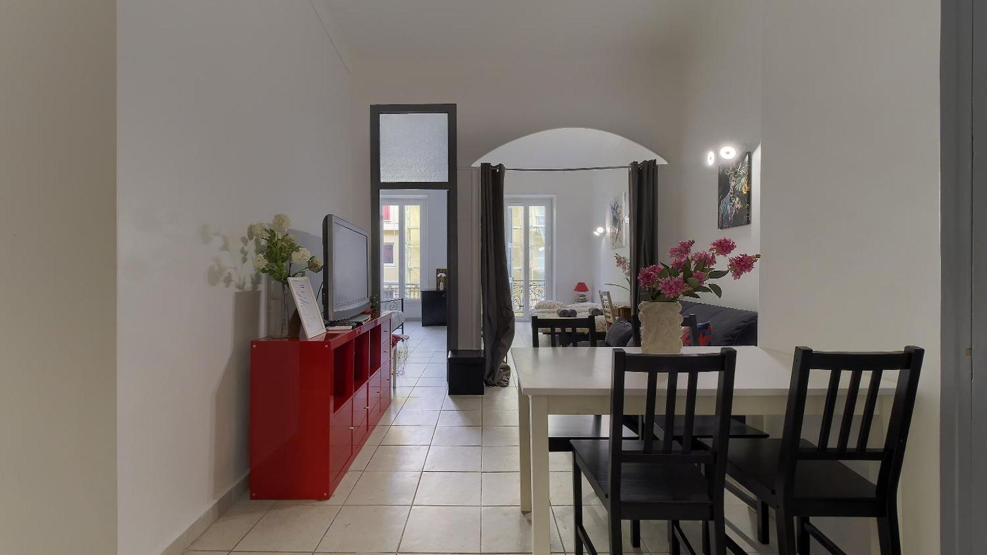 Cozy And Renovated - Hyper - Air Conditioner Apartment Nice