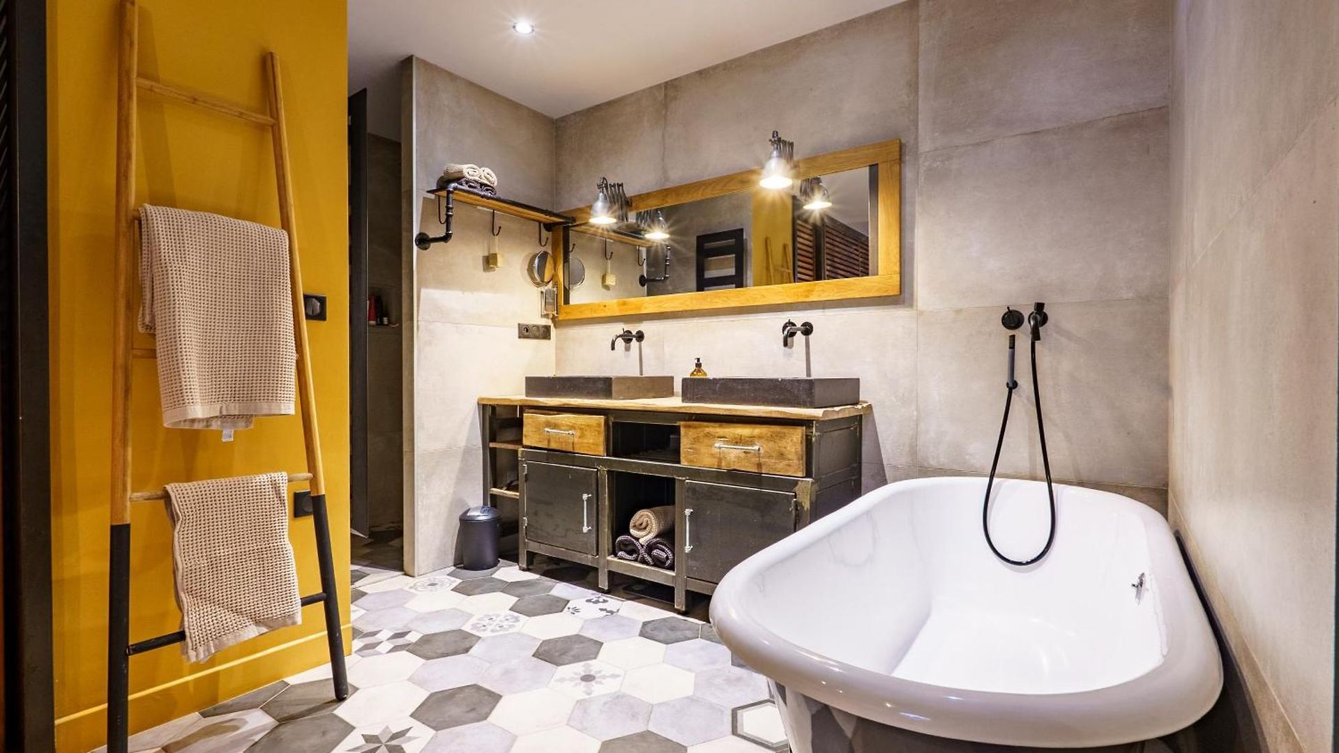 Appartement Loft Moderne - Port De - 6 Pers - Parking - Climatisation