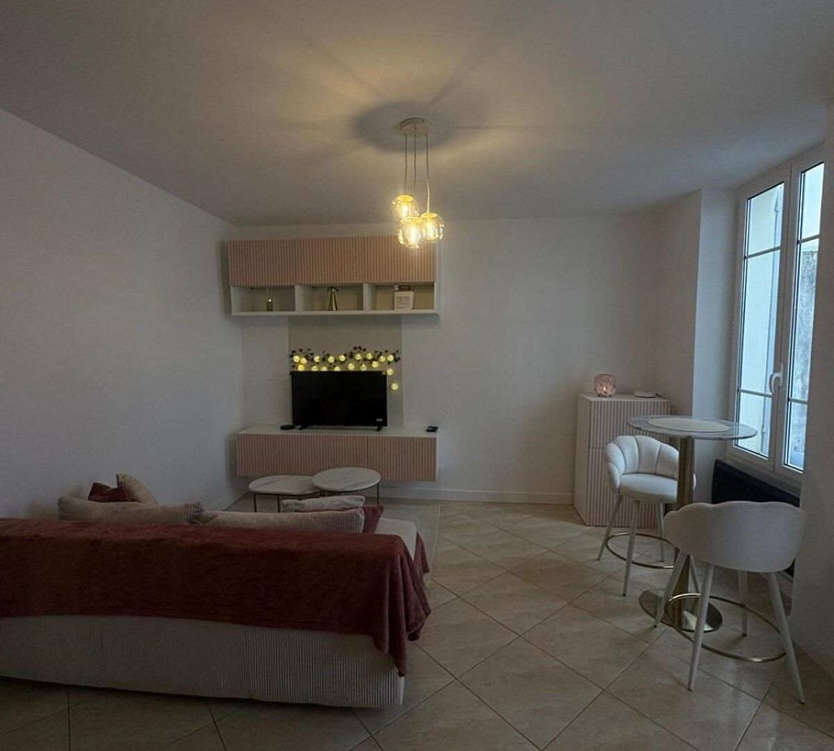 Appartement 2 Pièces Lumineux Au Centre Nice