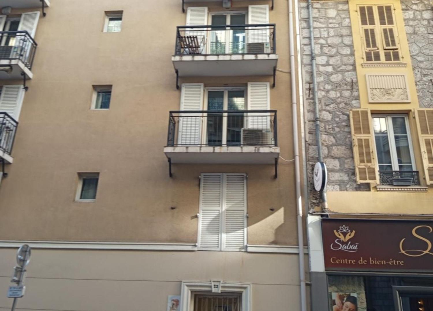 Close The And The Negresco Appartement *