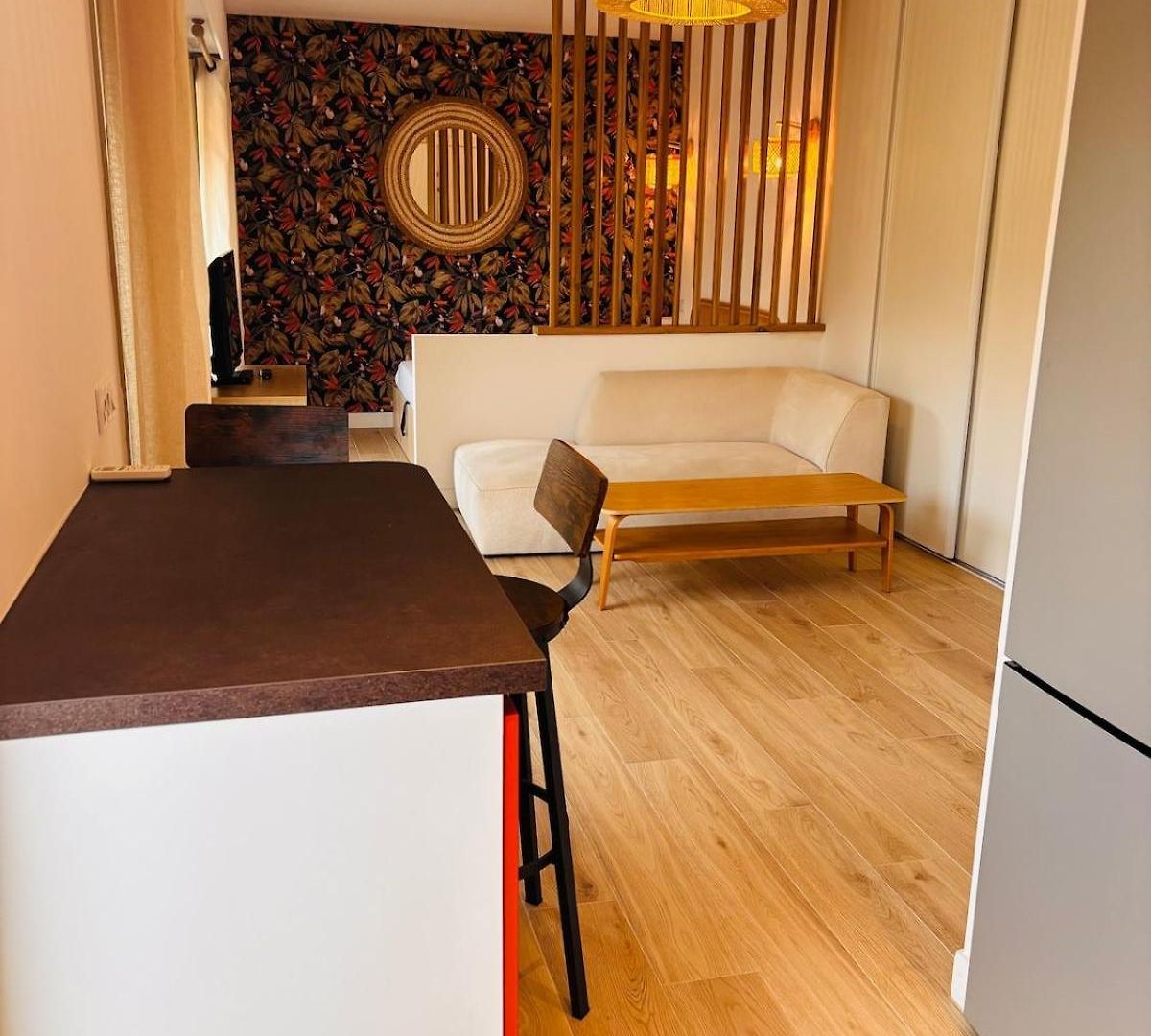 New - Golden Square - Large One-bedroom - Air-conditioning - Parking Appartement *