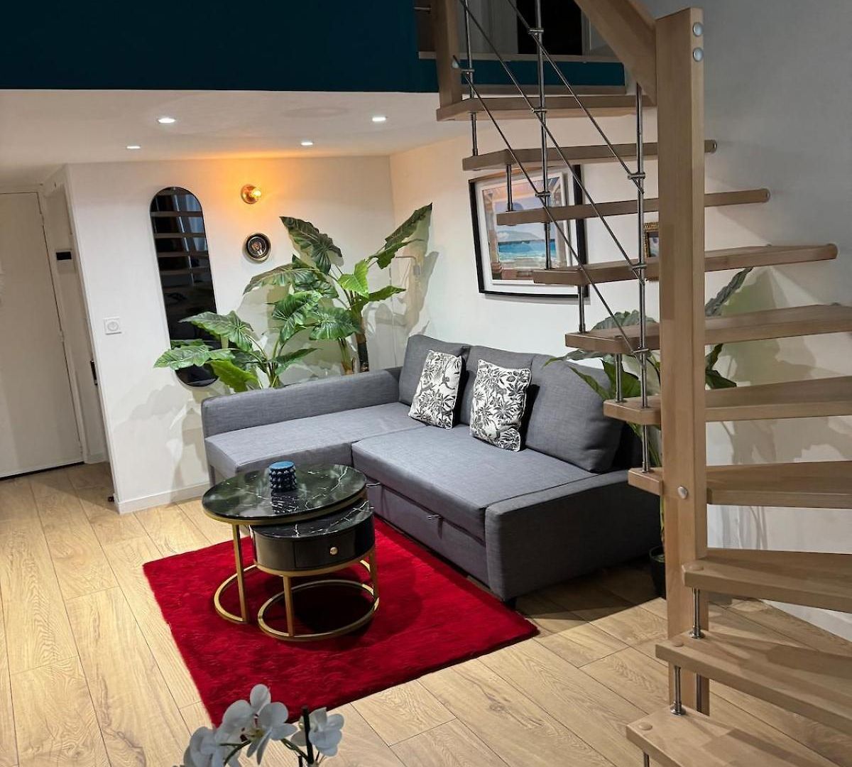 Charming Spacious Duplex Vieux Nice, 6 People *