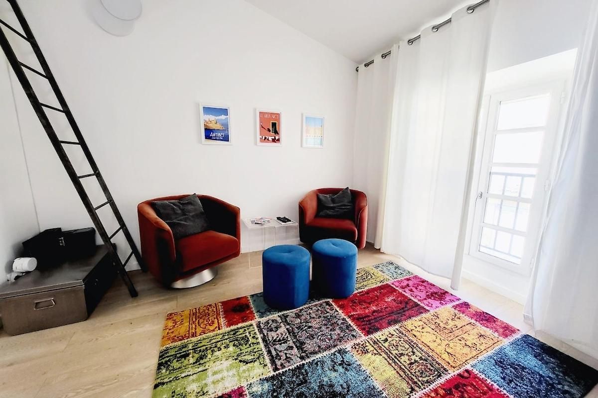 Aux Portes Du Vieux-nice - 2chambres / 4 Personnes - & A/c Apartment