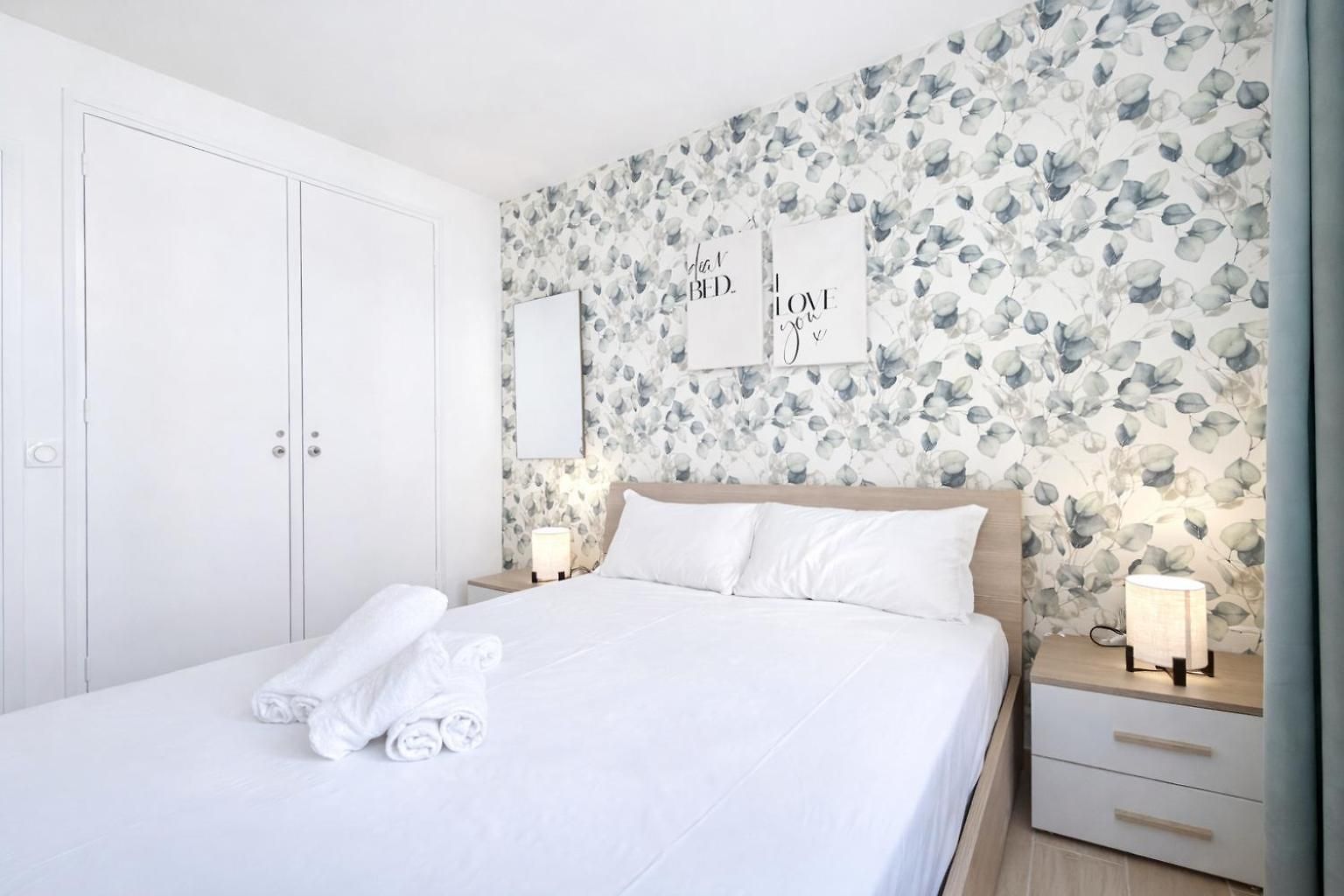 Appartement Rénové 3 Chambres, 8 Pers, à 50 M
