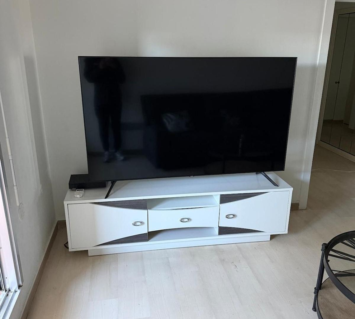 3 Avec Piscine Et Parking Privé *