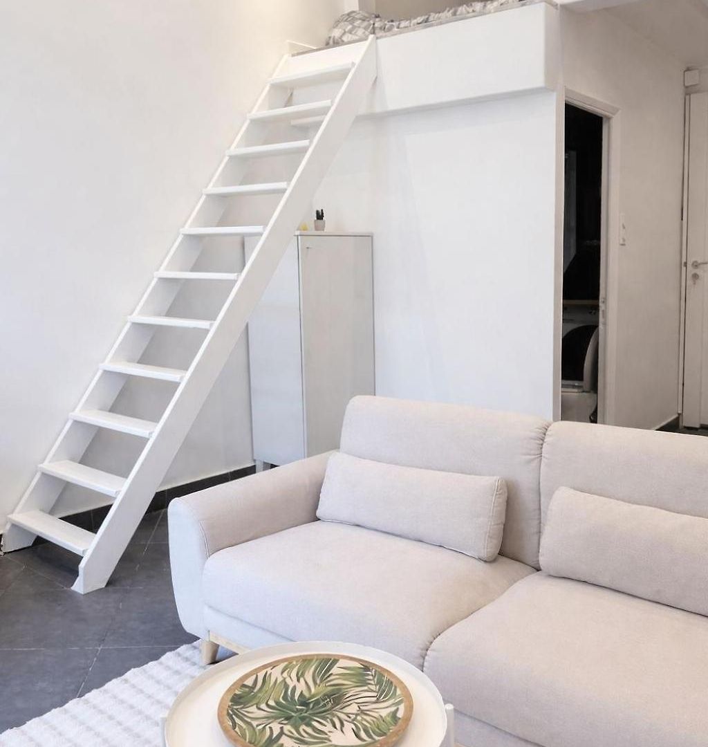 Apartment Cozy - 2 Min Walk From