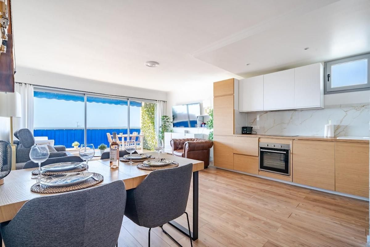 Sea View And Premium Comfort With Ac And Wifi Apartment Nice