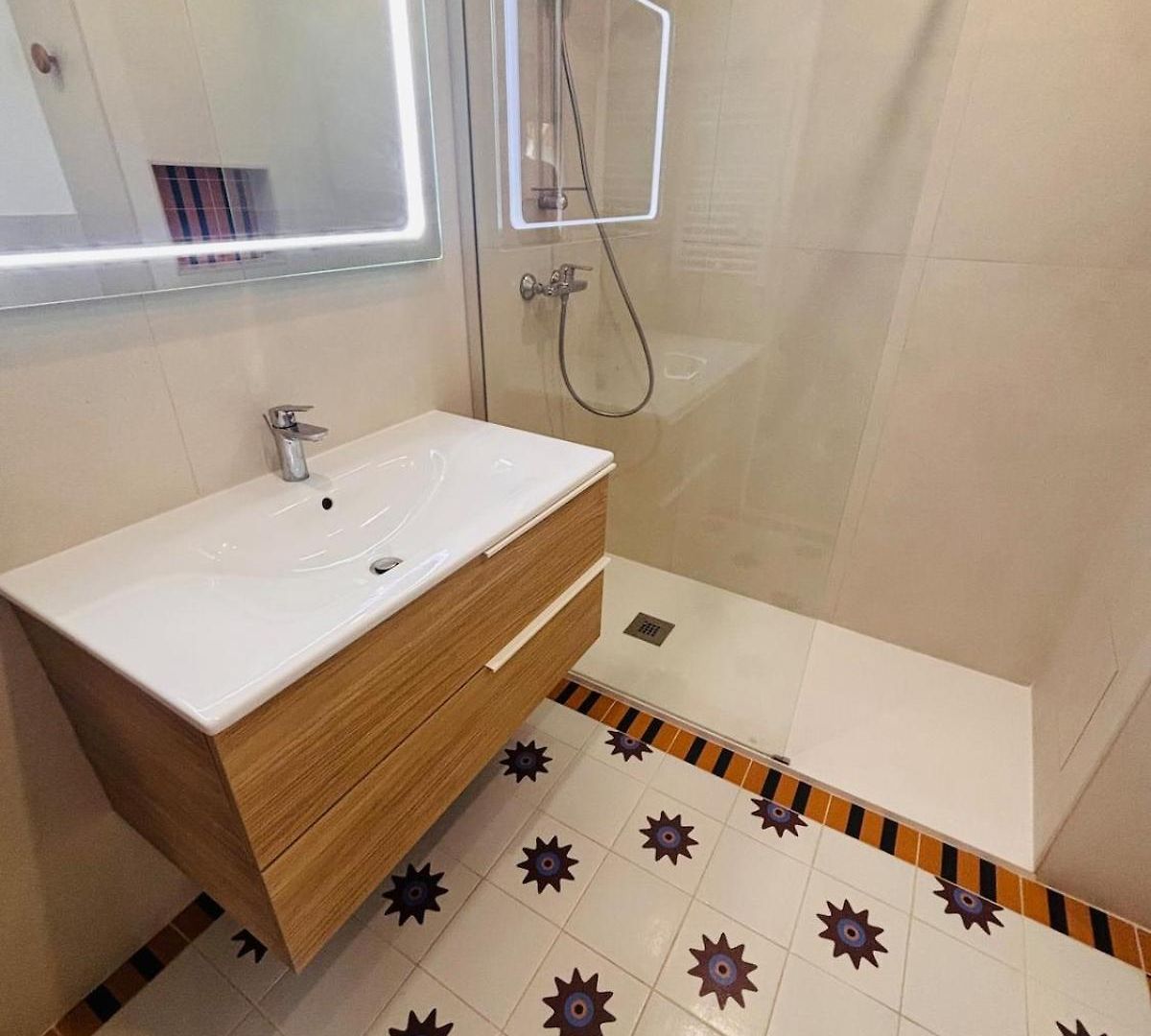 New - Golden Square - Large One-bedroom - Air-conditioning - Parking Appartement Nice