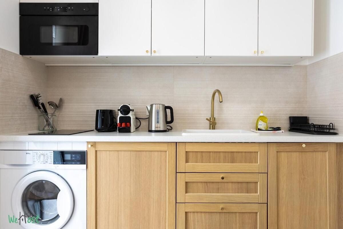 Wehost D2 - Smart & Chic Loft, 3 Mins To Beaches