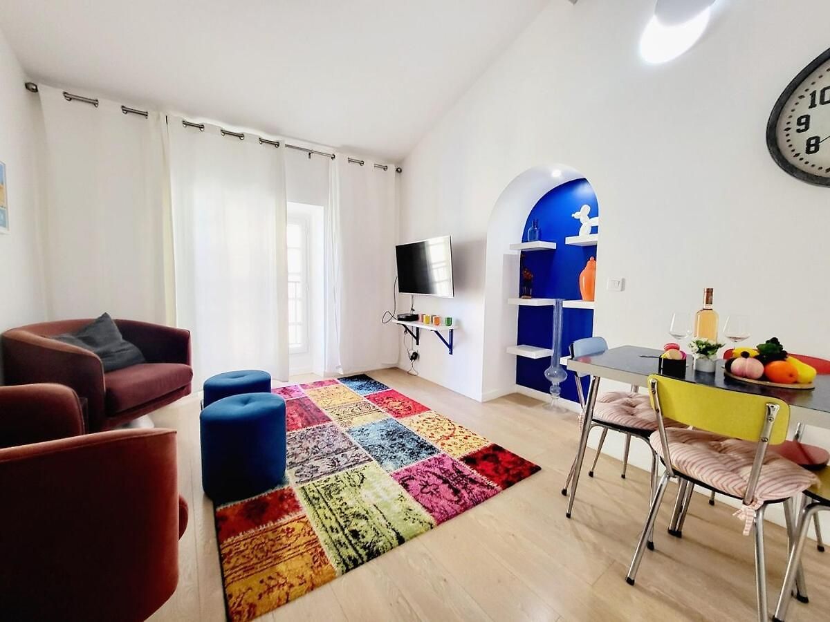 Apartment Aux Portes Du Vieux-nice - 2chambres / 4 Personnes - & A/c