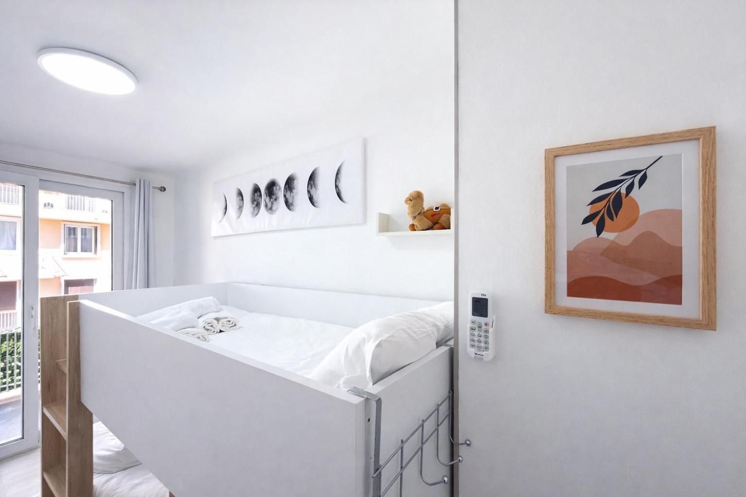 Appartement Rénové 3 Chambres, 8 Pers, à 50 M
