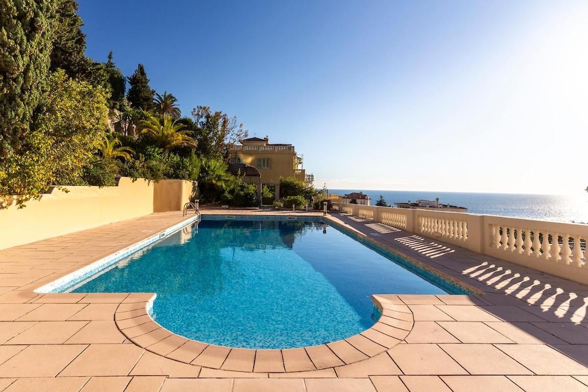 With Large Terrace & Sea View Over * Nice