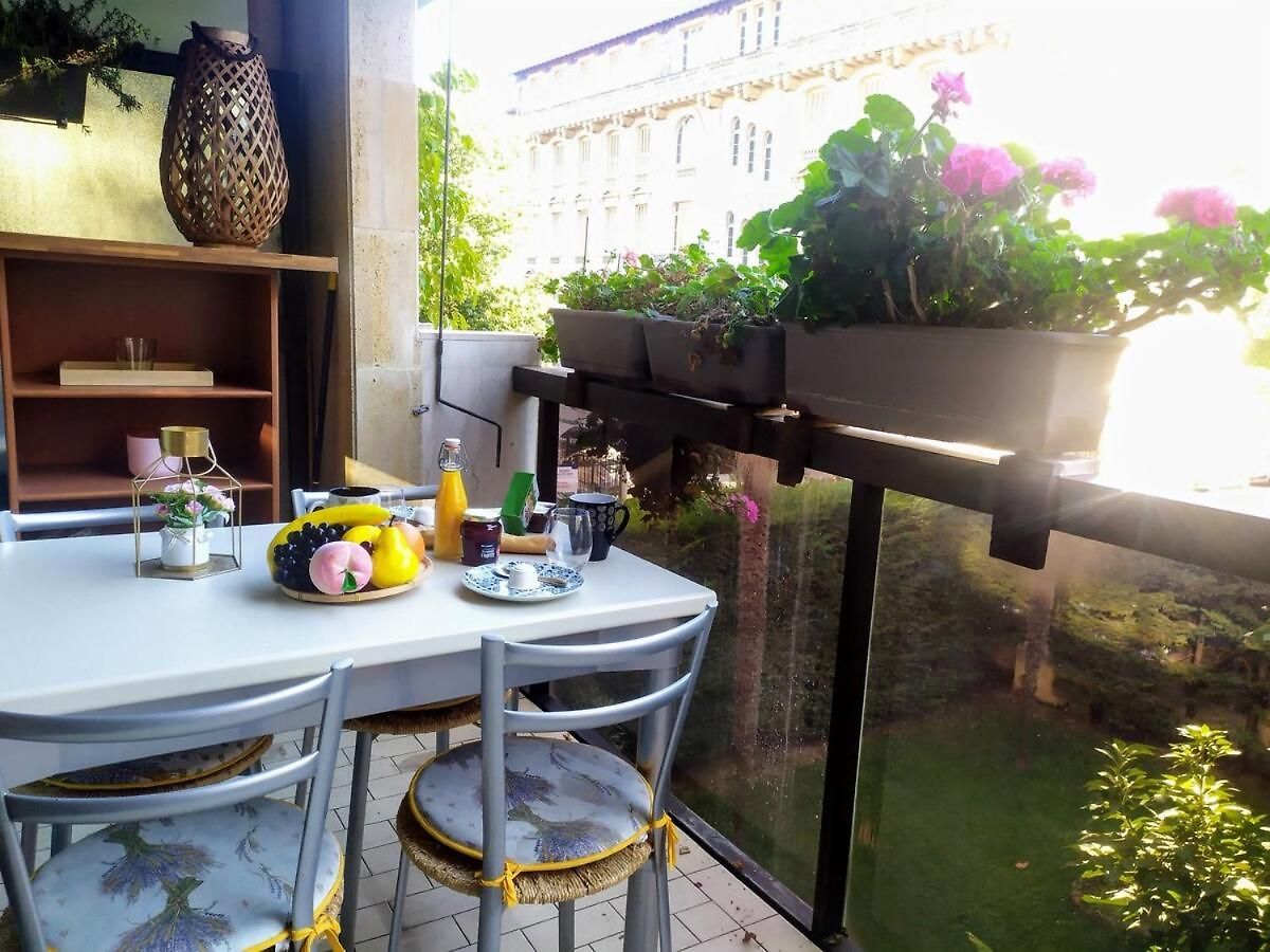 Wehost Barety - Blooming Balcony Retreat - 3-4prs *