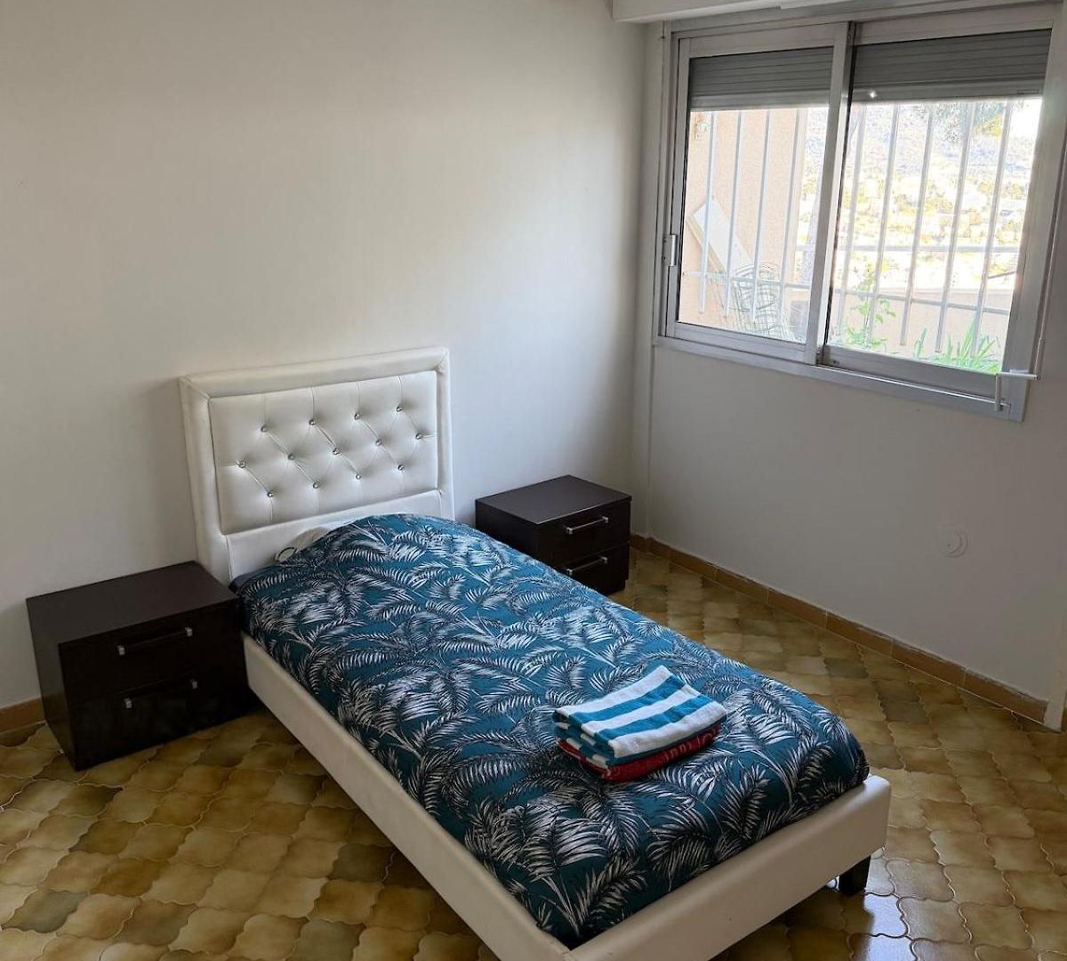 3 Avec Piscine Et Parking Privé *