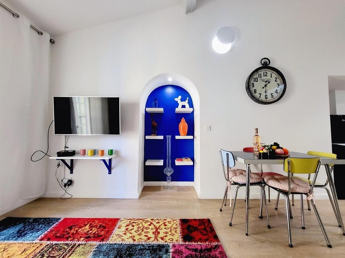 Apartment Aux Portes Du Vieux-nice - 2chambres / 4 Personnes - & A/c