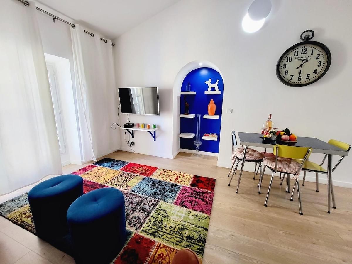 Apartment Aux Portes Du Vieux-nice - 2chambres / 4 Personnes - & A/c Nice