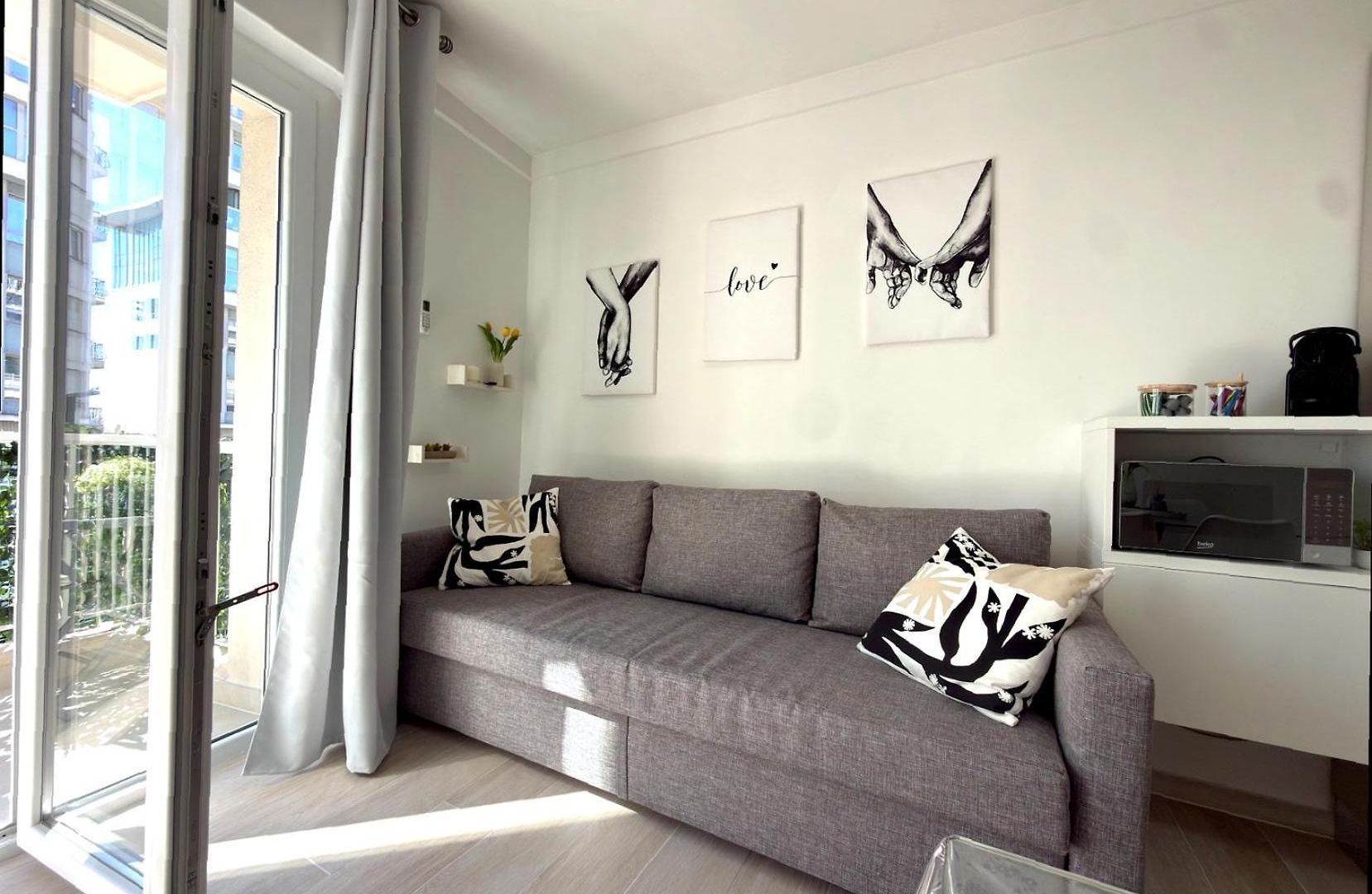 Appartement Rénové 3 Chambres, 8 Pers, à 50 M *