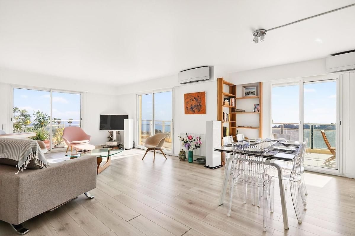 3br Flat With Sea View Balcony - Pool & Parking