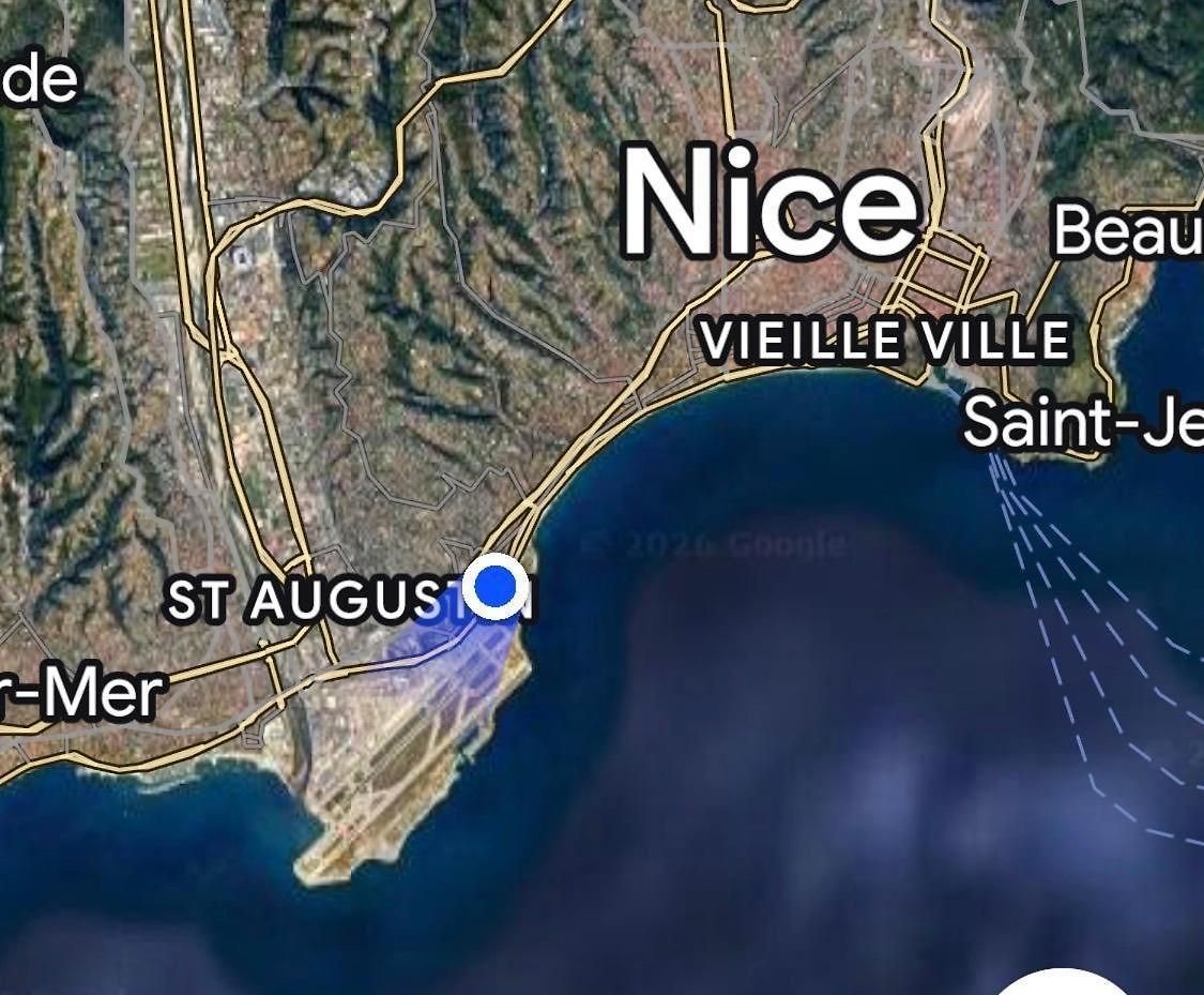 Very With Sea View Close To Airport Nice